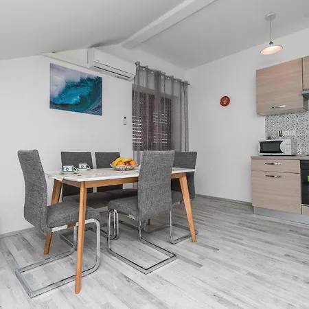 Holiday home Pet Friendly In With Wifi
