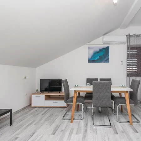 Pet Friendly In With Wifi Privlaka (Zadar)