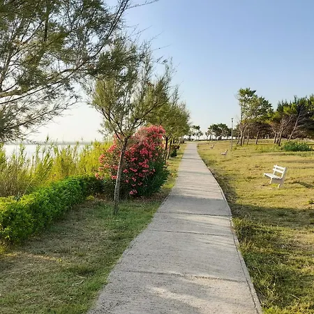Pet Friendly In With Wifi * Privlaka (Zadar)